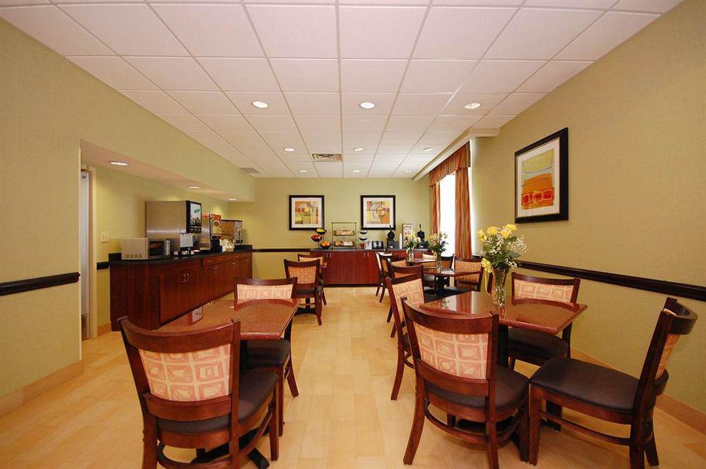 Best Western Airport Inn & Suites Cleveland Brook Park Étterem fotó